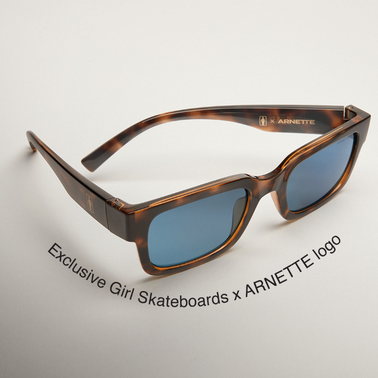 Girl x Arnette Bigflip Sunglasses Tortoise Polarised.png