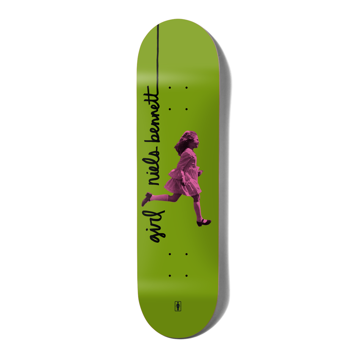 Girl Deck Schoolyard Niels Bennett W45D1 .png